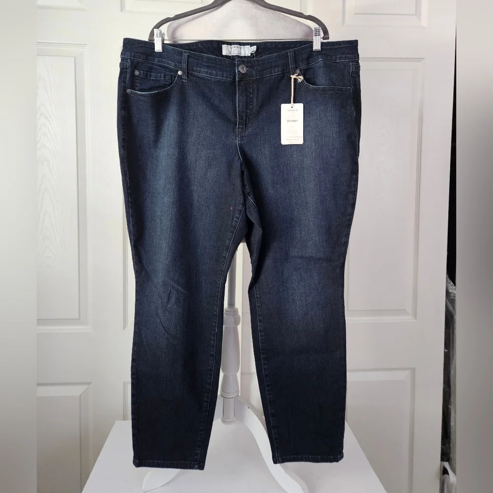 Torrid NWT Classic Skinny Jeans - Picture 1 of 6